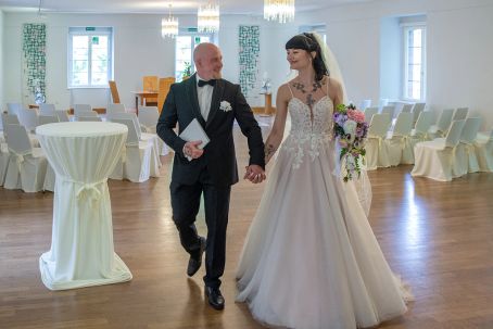 Emotionale Trauung auf Schloss Burgau Düren