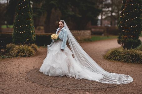 Romantisches Brautpaar Shooting auf Schloss Paffendorf