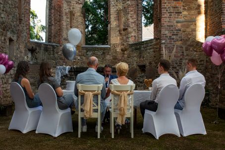 Trauung in der Alten Kirche in Merzenich