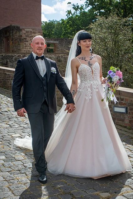 Emotionale Trauung auf Schloss Burgau Düren