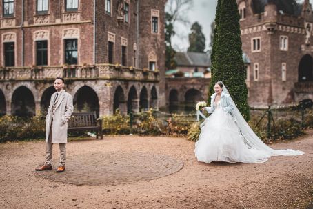Romantisches Brautpaarshooting auf Schloss Paffendorf