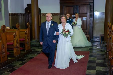 Hochzeitsfotografie-kirchliche Trauung-Dueren.webp