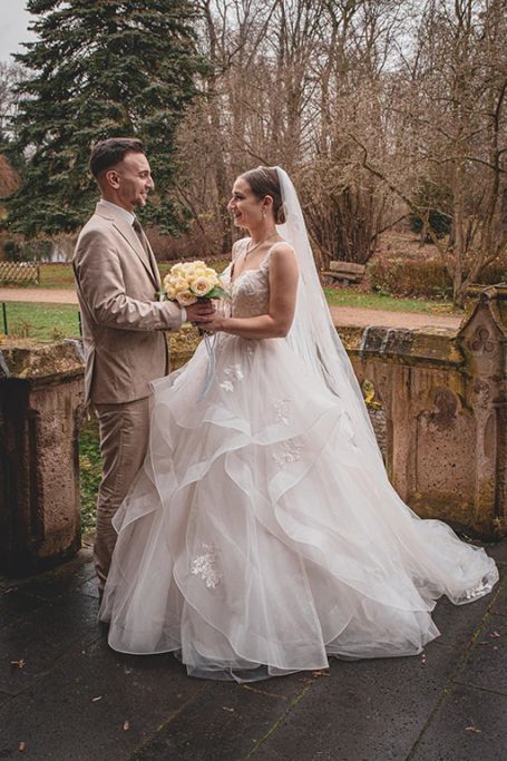 Romantisches Brautpaarshooting auf Schloss Paffendorf