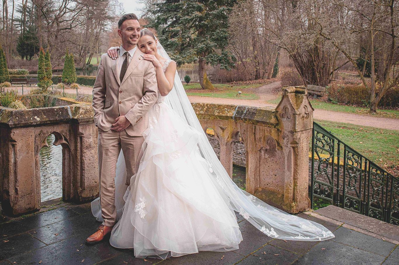 Hochzeitsfotografie Brautpaarshooting Düren