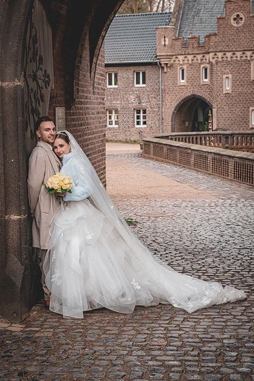 Romantisches Brautpaar Shooting auf Schloss Paffendorf
