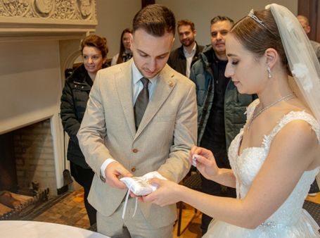 Aufnahme während der Trauungszeremonie auf Schloss Paffendorf