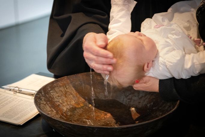 Taufe eines Kindes