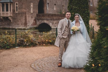 Romantisches Brautpaar Shooting auf Schloss Paffendorf